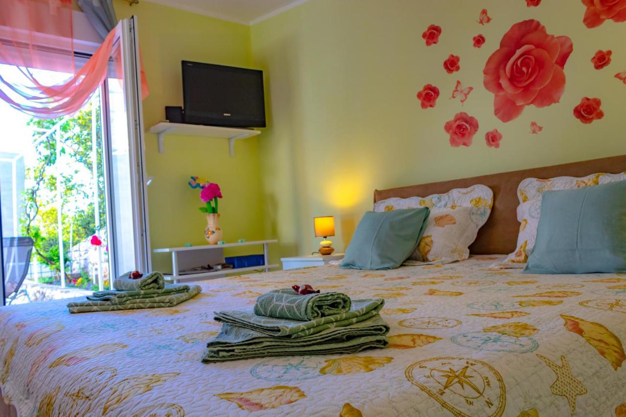 Apartman Vacation Grill & Chill With 350m2 Garden With Bbq *