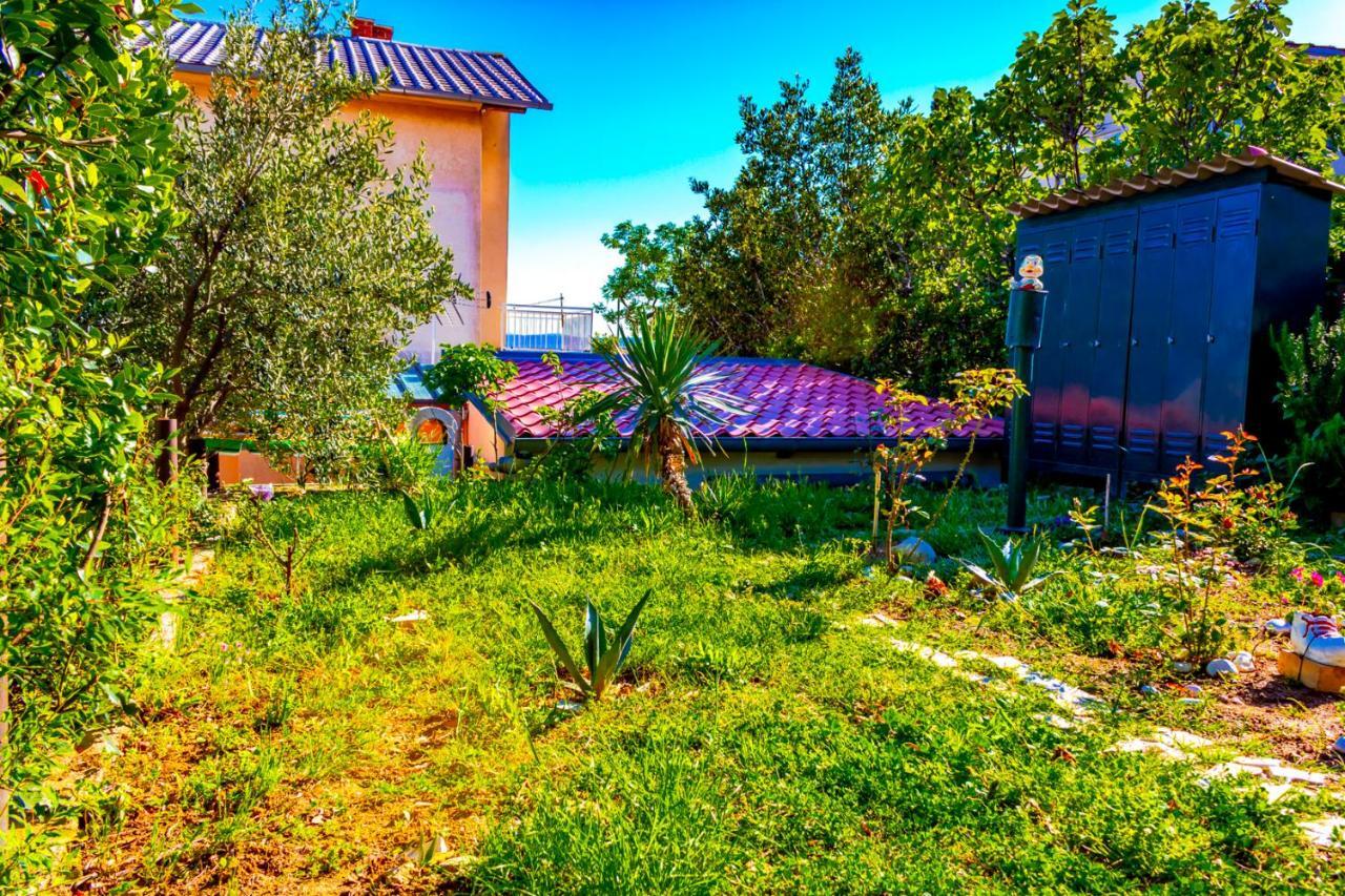 Vacation Grill & Chill With 350m2 Garden With Bbq